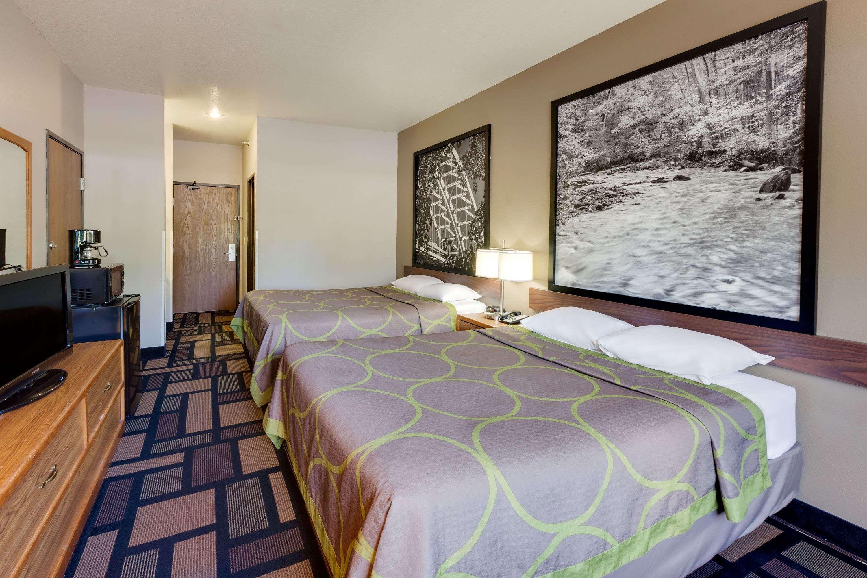 Super 8 By Wyndham Akron S/Green/Uniontown Oh Εξωτερικό φωτογραφία
