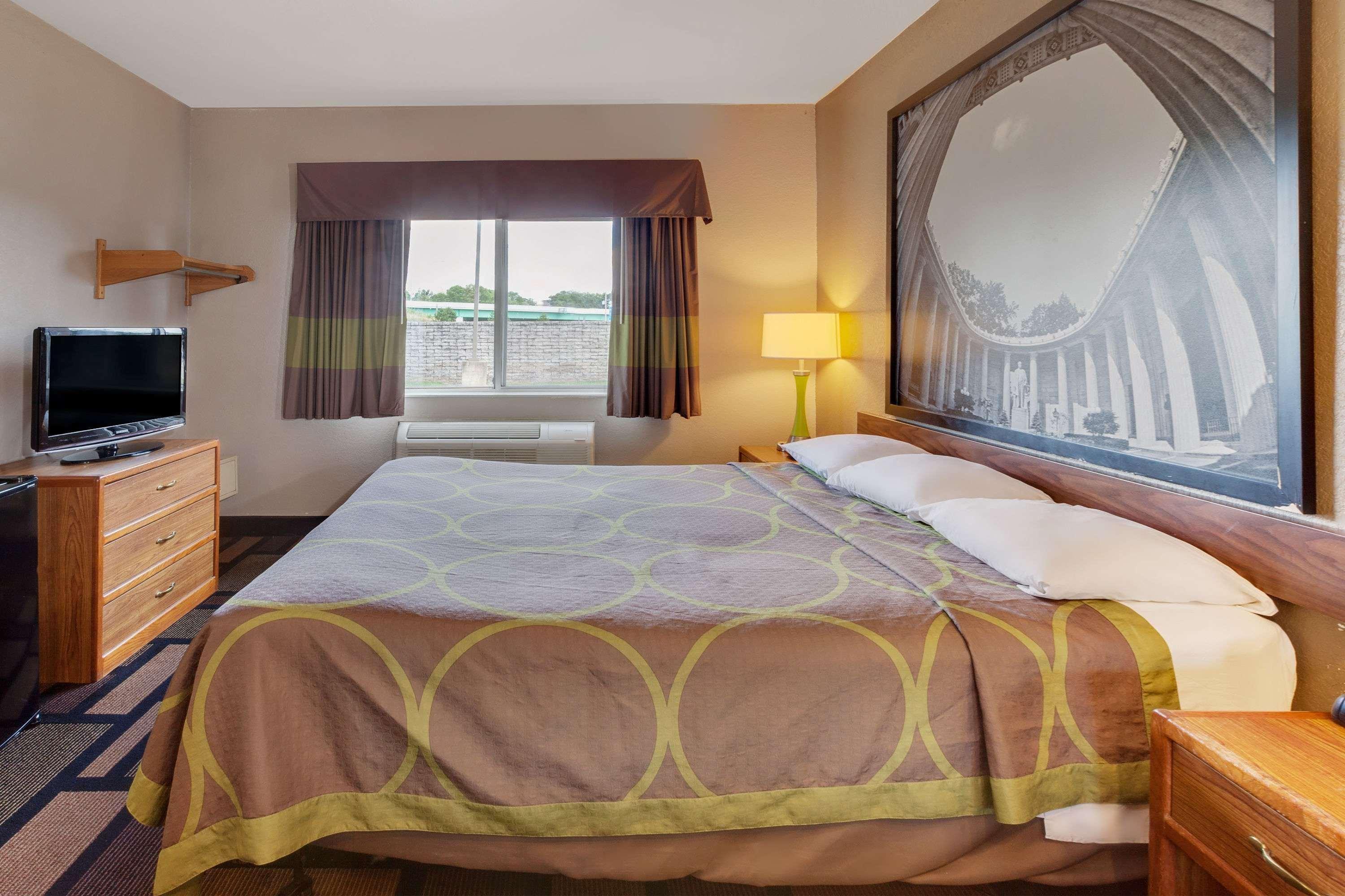 Super 8 By Wyndham Akron S/Green/Uniontown Oh Εξωτερικό φωτογραφία
