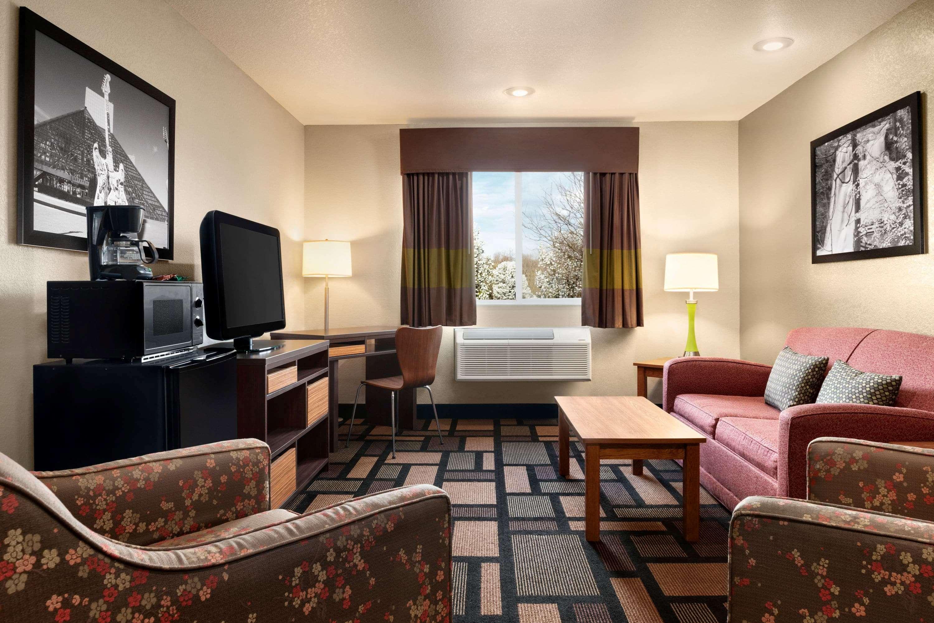 Super 8 By Wyndham Akron S/Green/Uniontown Oh Εξωτερικό φωτογραφία