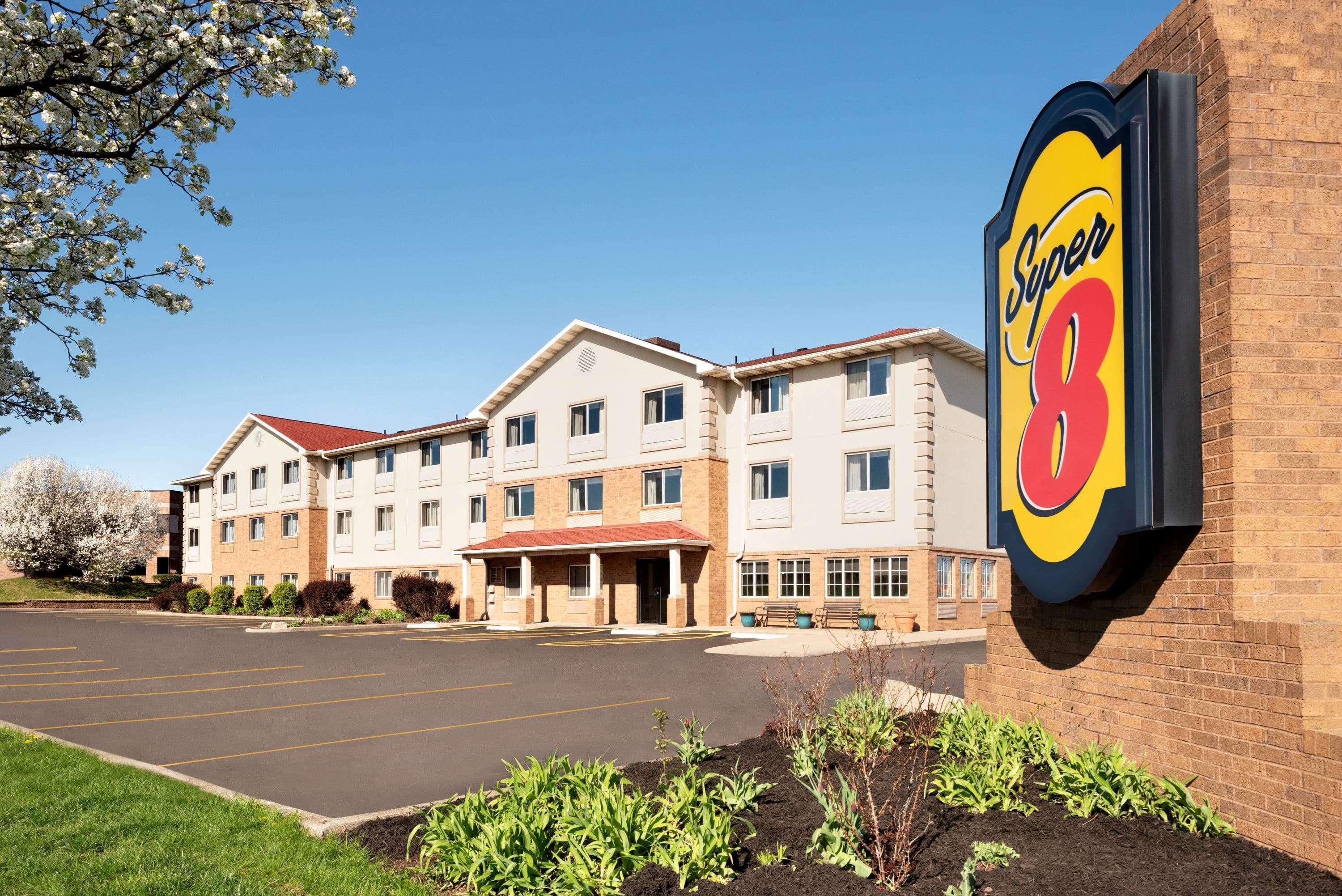 Super 8 By Wyndham Akron S/Green/Uniontown Oh Εξωτερικό φωτογραφία